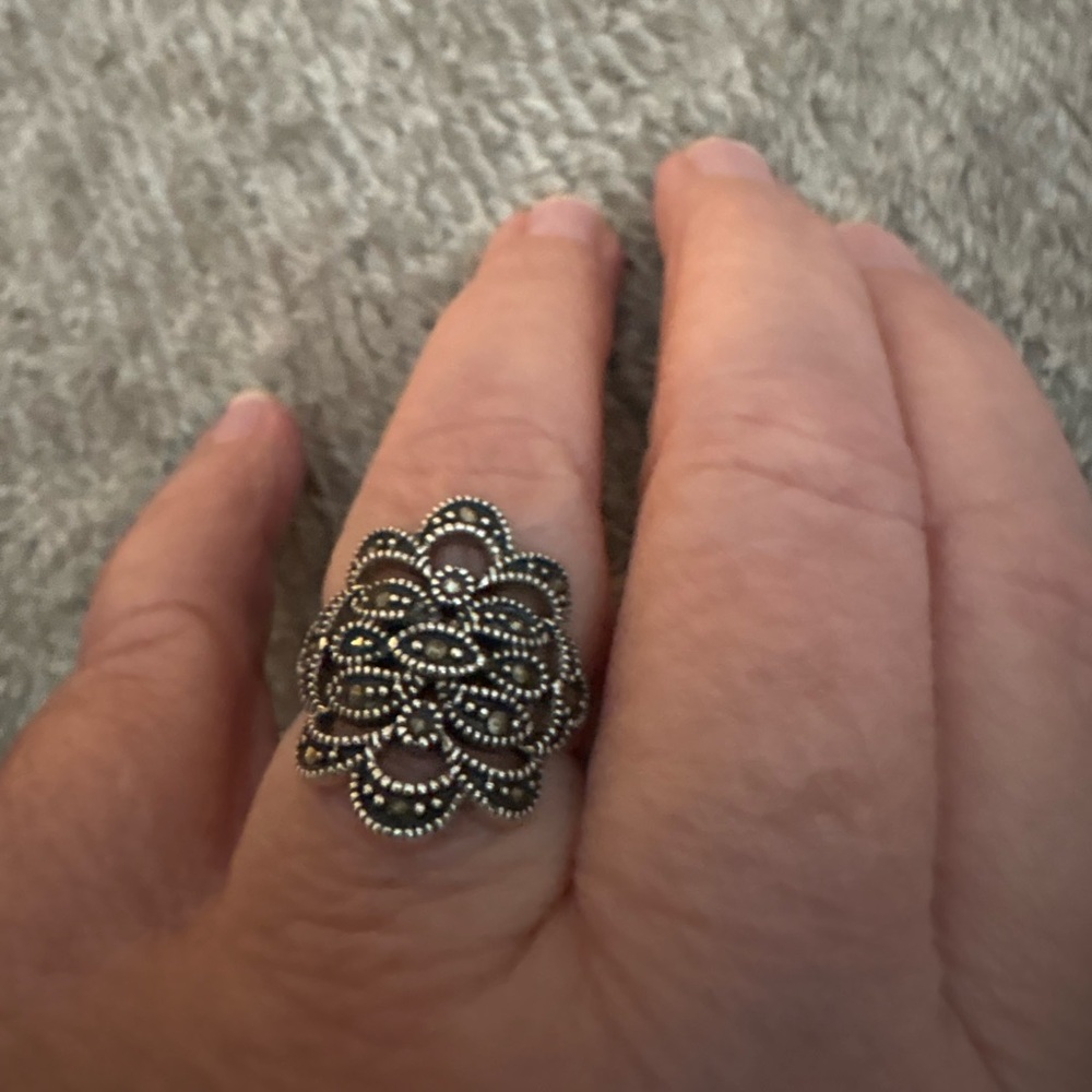 GUC Marcasite ring size 7 marked .925
